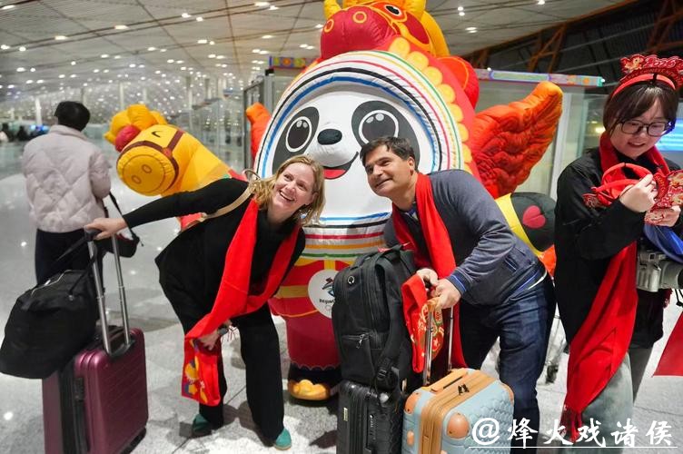 元旦假期北京接待游客超880万人次 旅游总花费逾百亿元 元旦假期北京接待游客超880万人次 旅游总花费逾百亿元